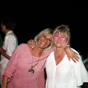 Exclusif - Christine Bravo et sa soeur Muriel - Soirée du mariage de Christine Bravo et Stéphane Bachot sur la plage du restaurant Marinella à l'Ile Rousse en Corse le 11 Juin 2022 © Dominique Jacovides / Bestimage