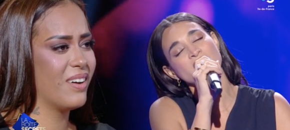 Amel Bent fond en larmes en découvrant Camélia Jordana dans "La Boîte à secrets" - France 3