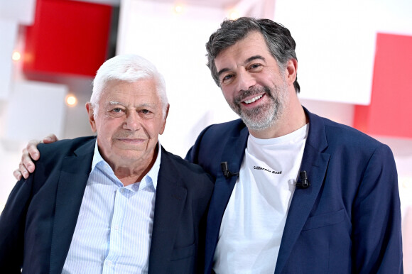 Stéphane Plaza et son père Raymond Plaza - Enregistrement de l'émission "Vivement Dimanche", présentée par M.Drucker sur France 2 © Guillaume Gaffiot / Bestimage.