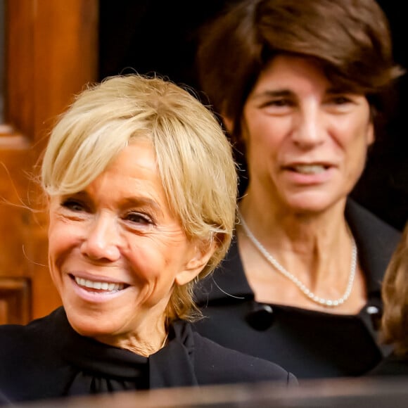 La Première Dame française, Brigitte Macron à la sortie de l'audience avec sa Sainteté le Pape au Vatican, le 24 octobre 2022. © Dominique Jacovides/Bestimage