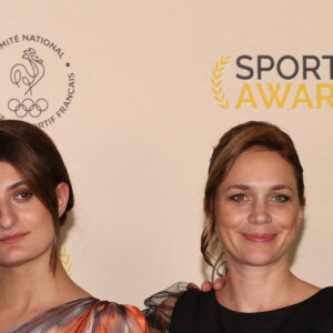 Gwendal Peizerat, Gabriella Papadakis, Nathalie Péchalat, Guillaume Cizeron - Soirée des Sportel Awards au Grimaldi Forum à Monaco, le 24 octobre 2022. Placé sous la Présidence d'Honneur de S.A.S. le prince Albert II, SPORTEL Awards est une compétition internationale ayant pour but de récompenser les meilleures séquences sportives filmées de l'année écoulée. © Claudia Albuquerque/Bestimage