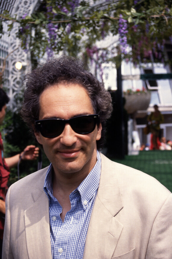 Michel Berger au village lors des internationaux de Roland Garros en mai 1992.