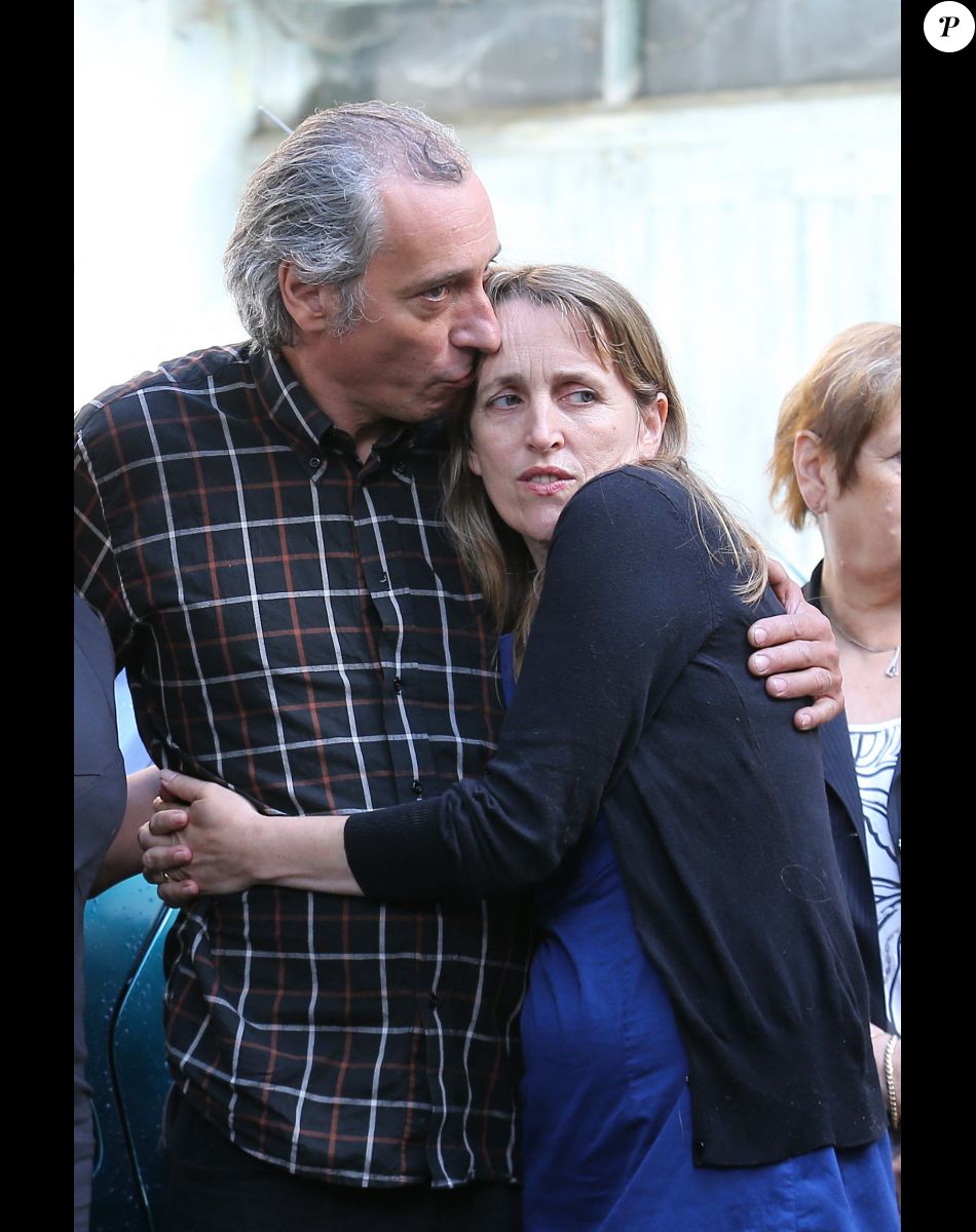 David Lafont (fils de Bernadette Lafont) et sa femme - Funerailles de Bernadette Lafont au temple de Sant-Andre de Valborgne dans le Gard le 29 juillet 2013.