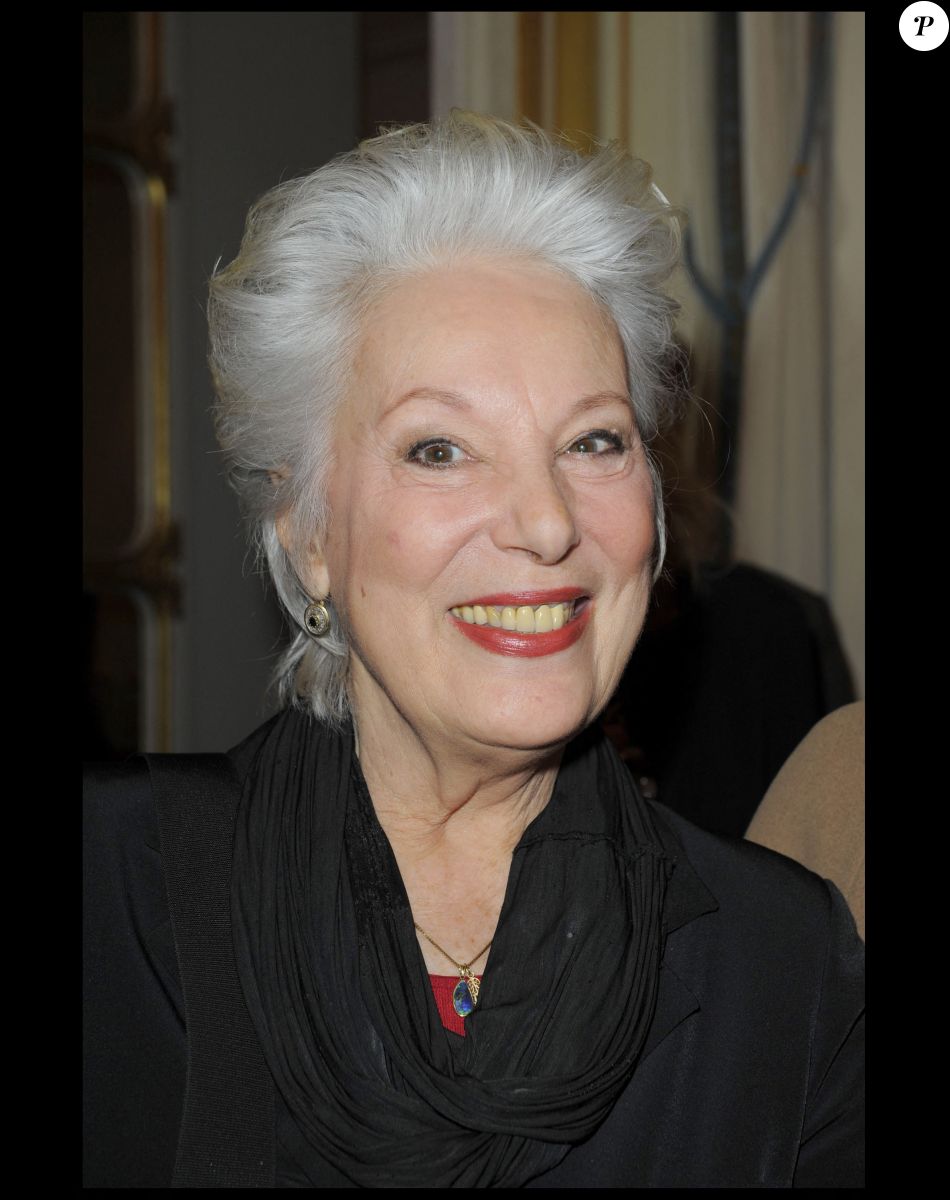 Bernadette Lafont- Officier de la Légion d'Honneur
