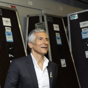 Exclusif - Nagui - Backstage de l'émission spéciale "Unis pour l'Ukraine" à la Maison de la Radio et de la Musique, diffusée en direct sur France 2 et présentée par Nagui et Leïla.Kaddour à Paris le 8 mars 2022. France Télévisions et Radio France s'associent, face à l'urgence humanitaire, pour soutenir et aider le peuple ukrainien et toutes les populations touchées par le conflit, sur place et dans les pays limitrophes. Le service public s'engage aux côtés de la Croix-Rouge française, qui lance un appel aux dons financiers, pour faire face aux besoins humanitaires, qui ne cessent de s'intensifier. Cette soirée spéciale est diffusée en simultané sur France 2 et France Inter avec un concert exceptionnel en direct, avec la participation des formations musicales de Radio France. Avec cette soirée, France Télévisions et Radio France permettent aux Français de répondre concrètement à l'urgence humanitaire, à l'intérieur et à l'extérieur de l'Ukraine, à travers des dons à la Croix-Rouge française. © Cyril Moreau / Jack Tribeca / Bestimage 