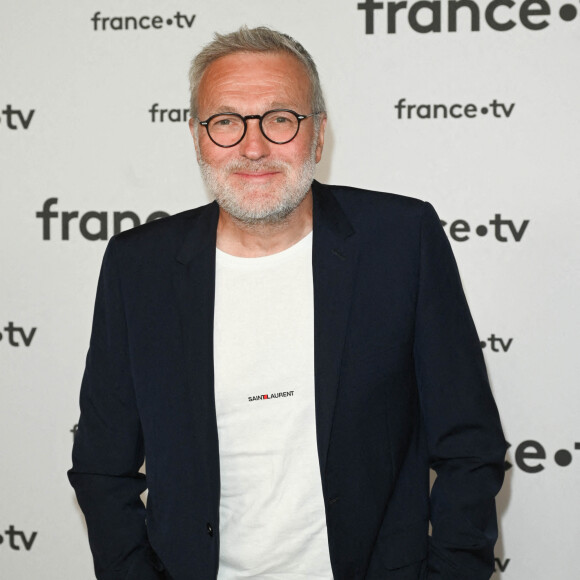 Laurent Ruquier au photocall pour la conférence de presse de rentrée de France TV à la Grande Halle de la Villette à Paris, le 6 juillet 2022. © Coadic Guirec/Bestimage