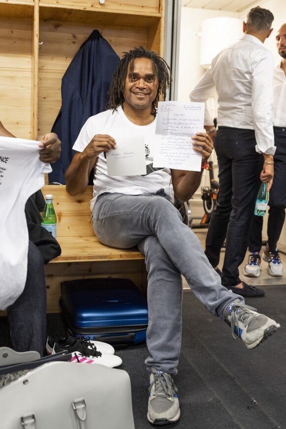 Exclusif - Christian Karembeu - Backstage du match de football caritatif du Variétés Club de France contre les légendes des Avirons Bayonnais au profit des associations "Pièces Jaunes" et "Centre Hospitalier de la Côte Basque - Service Pédiatrie" à Bayonne le 19 octobre 2022. 12.000 € ont été récoltés après la victoire du Variétés 2-1 contre les légendes des Avirons Bayonnais. © Pierre Perusseau/Bestimage