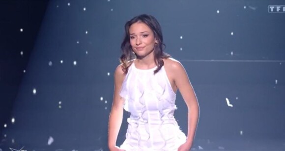 Enola émue lors de son hommage à Grégory Lemarchal, sur TF1 dans la "Star Academy", le 12 novembre 2022