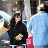 Shannen Doherty fait ses courses avec son petit ami, dimanche 7 février, à Malibu.