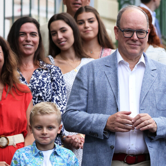 Le prince Albert II de Monaco, le prince Jacques de Monaco, marquis des Baux - La famille princière de Monaco lors du traditionnel Pique-nique "U Cavagnetu" des monégasques au parc princesse Antoinette à Monaco le 3 septembre 2022. © Claudia Albuquerque/Bestimage 