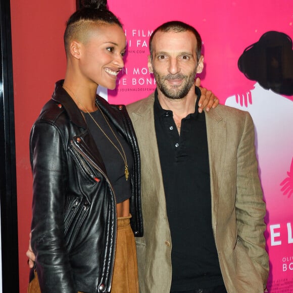 Mathieu Kassovitz et Aude Legastelois-Bidé lors de l'avant-première du film "De plus belle" au cinéma Publicis à Paris, France, le 6 mars 2017.
