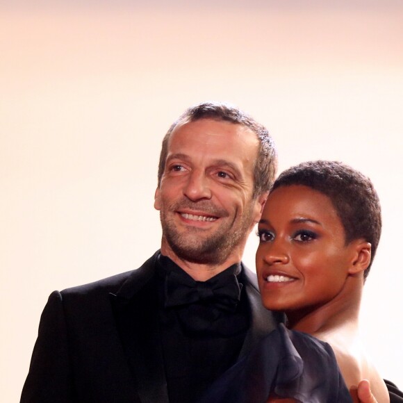 Mathieu Kassovitz et Aude Legastelois (Habillée en Dior) - Montée des marches du film "Happy End" lors du 70e Festival International du Film de Cannes. Le 22 mai 2017