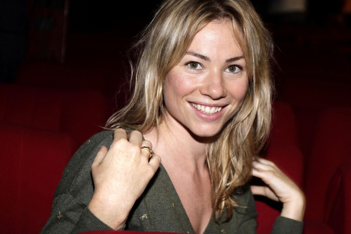 Photo Portrait De Maud Baecker Le 29 Novembre 2018 Purepeople Photo Portrait De Maud Baecker Le 29 Novembre 2018 Purepeople