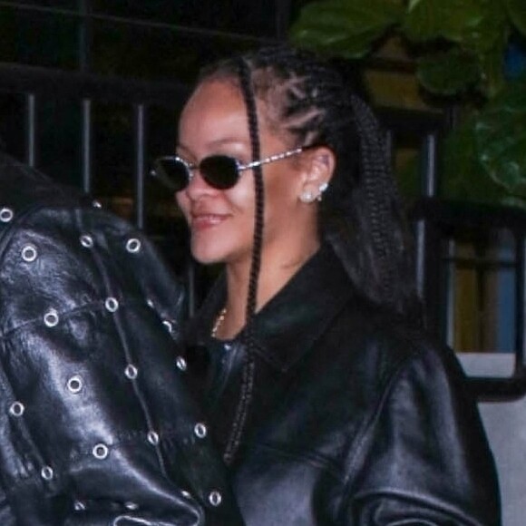 Exclusif - Rihanna et son compagnon ASAP Rocky profitent d'une soirée romantique au restaurant Issima à West Hollywood, Los Angeles.