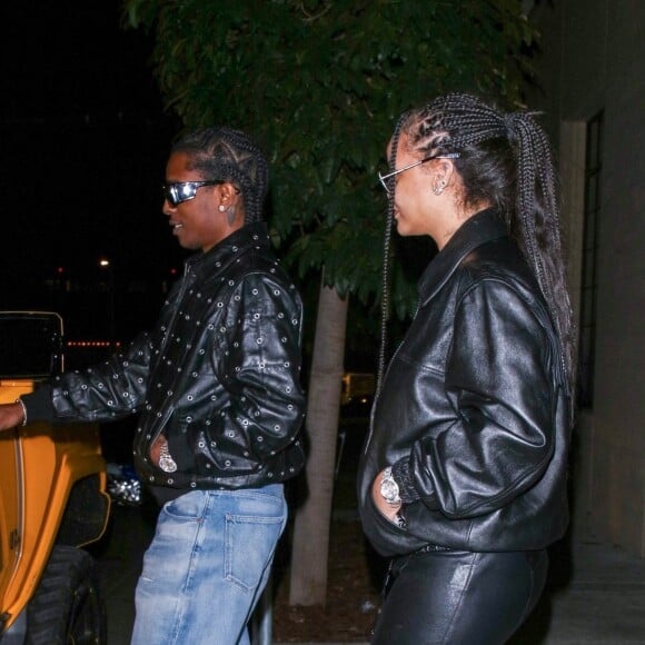 Exclusif - Rihanna et son compagnon ASAP Rocky profitent d'une soirée romantique au restaurant Issima à West Hollywood, Los Angeles, le 10 novembre 2022.