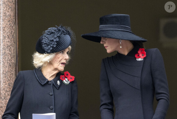 Camilla Parker Bowles, reine consort d'Angleterre, et Catherine (Kate) Middleton, princesse de Galles, - Les membres de la famille royale d'Angleterre et les personnalités lors du "Remembrance Sunday Service" à Londres, le 13 novembre 2022. 