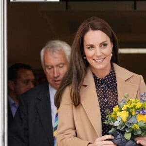 Catherine (Kate) Middleton, princesse de Galles, en visite au centre communautaire ukrainien de Reading, le 17 novembre 2022. Elle y rencontre des familles ukrainiennes pour en savoir plus sur le soutien que le centre apporte à ceux qui arrivent au Royaume-Uni à la suite du conflit en Ukraine. 