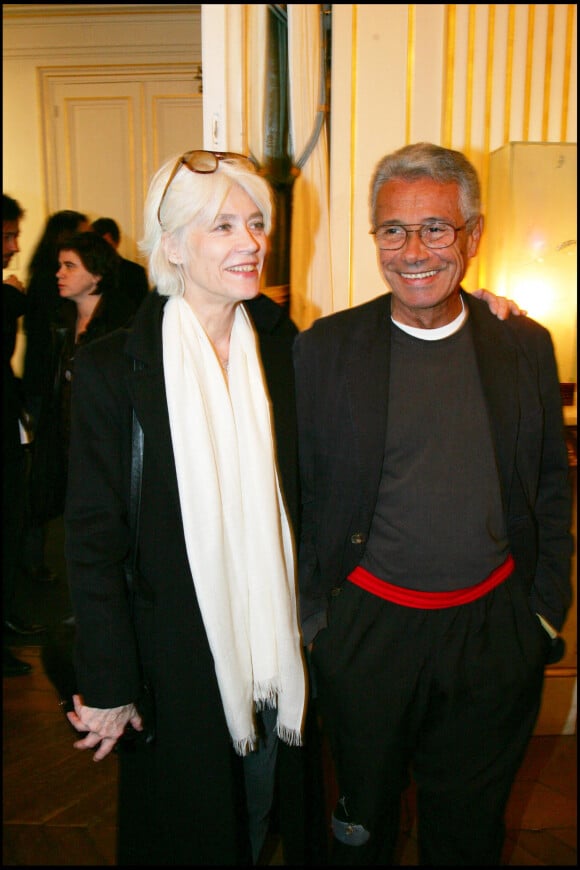 Françoise Hardy et Jean-Marie Périer - Cérémonie de remise de décorations au ministère de la Culture, le 28 novembre 2006.