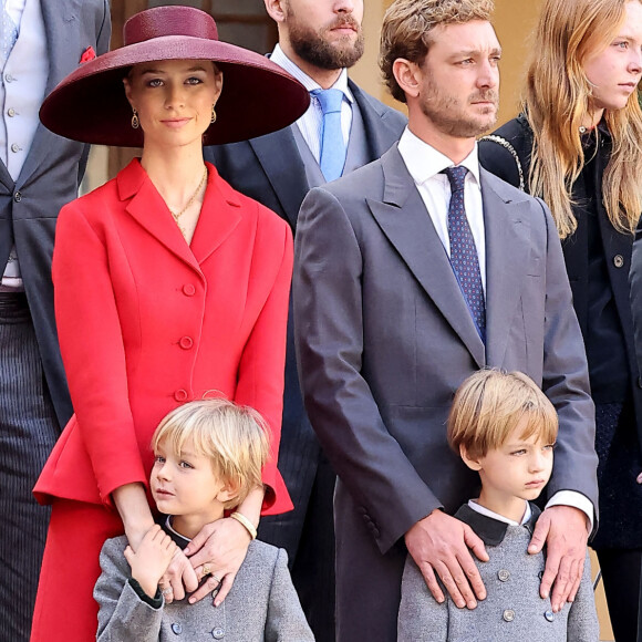 Beatrice Borromeo, Pierre Casiraghi et leurs enfants Francesco et Stefano - La famille princière de Monaco dans la cour du palais lors de la Fête Nationale de la principauté de Monaco. © Dominique Jacovides / Bruno Bebert / Bestimage 