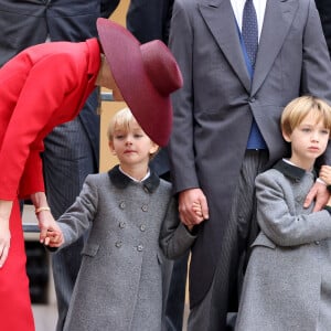 Beatrice Borromeo et ses enfants Francesco et Stefano Casoraghi - La famille princière de Monaco dans la cour du palais lors de la Fête Nationale de la principauté de Monaco le 19 novembre 2022. © Dominique Jacovides / Bruno Bebert / Bestimage 