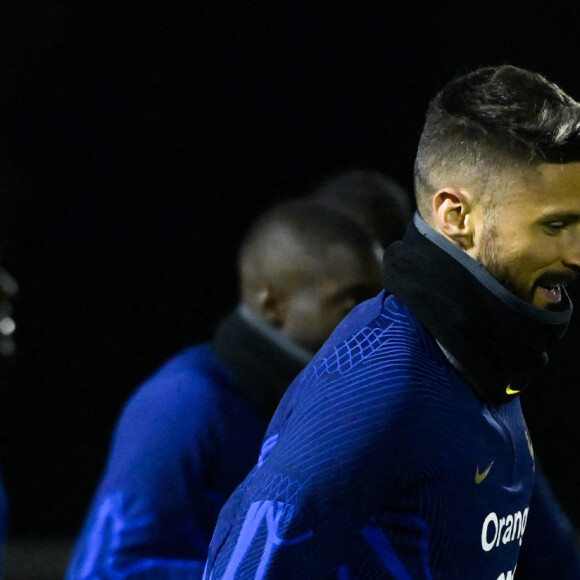 Olivier Giroud lors de l'entraînementde l'équipe de France de football avant le départ pour la coupe du monde au Qatar, au centre de formation et centre National du Footbal de Clairefontaine-en-Yvelines, France, le 15 novembre 2022. © Federico Pestellini/Panoramic/Bestimage
