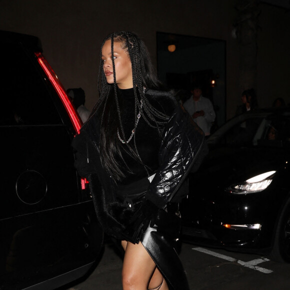 Exclusif - Rihanna et son compagnon ASAP Rocky se rendent au lounge Fleur Room pour fêter la sortie du whisky Mercer & prince de ASAP à West Hollywood le 12 novembre 2022. La fête était organisée par ASAP Rocky et Whalecard. 