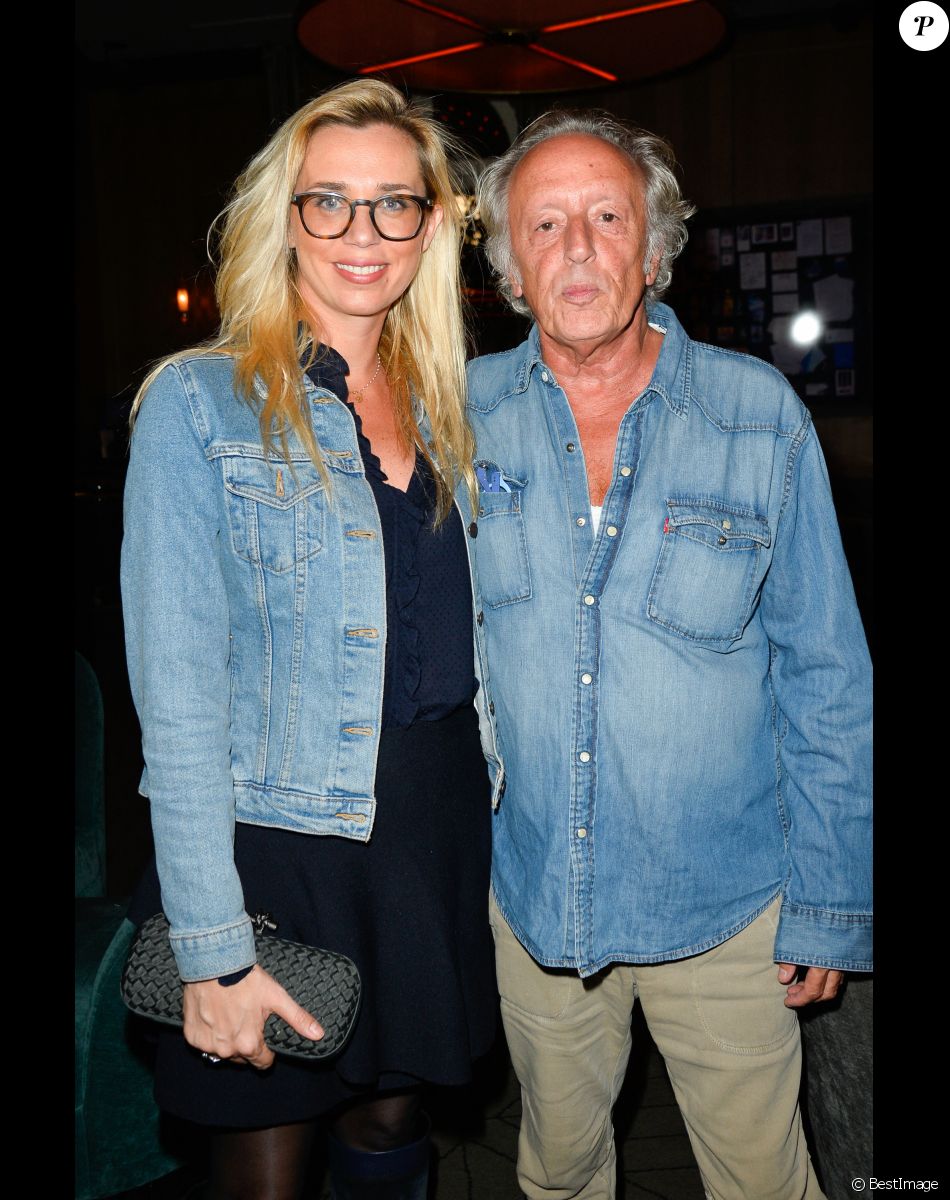 Semi-exclusif - Didier Barbelivien et sa femme Laure - Le réalisateur français C. Lelouch célèbre ses 80 ans au restaurant Victoria à Paris, France, le 30 octobre 2017. © Coadic Guirec/Bestimage