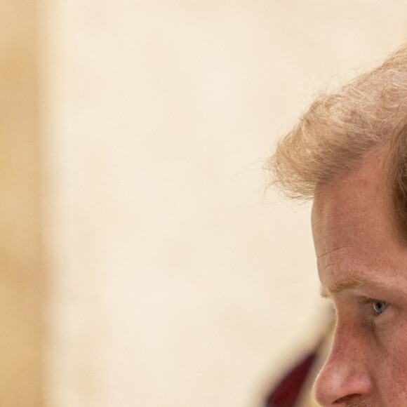 Le prince Harry, duc de Sussex - Procession pédestre des membres de la famille royale depuis la grande cour du château de Windsor (le Quadrangle) jusqu'à la Chapelle Saint-Georges, où se tiendra la cérémonie funèbre des funérailles d'Etat de reine Elizabeth II d'Angleterre. Windsor, le 19 septembre 2022 