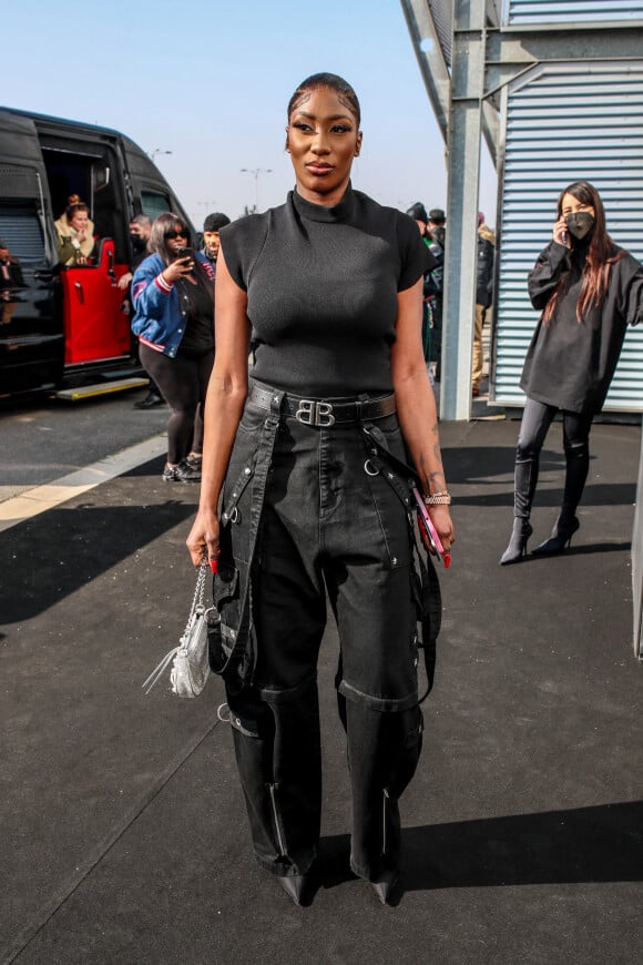 Exclusif - Aya Nakamura - Arrivées au défilé Balenciaga Automne/Hiver 2022/2023 lors de la Fashion Week de Paris au Bourget à Paris, France, le 6 mars 2022. © Da Silva-Perusseau/Bestimage 