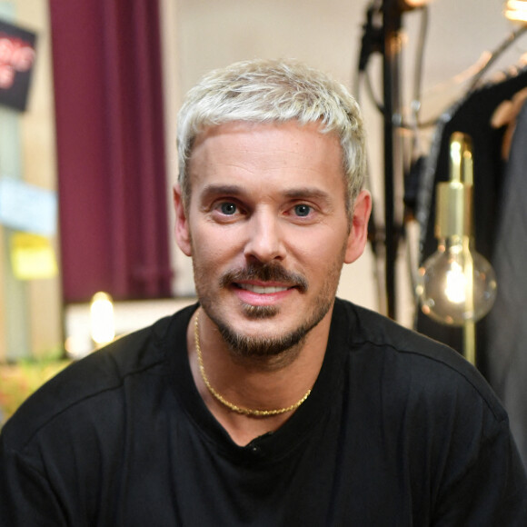 Exclusif - M. Pokora (Matt Pokora) - Backstage - Enregistrement de l'émission "La fête de la Chanson française" à Paris, diffusée le 29 novembre sur France 2. Le 7 novembre 2022 © Cyril Moreau-Veeren / Bestimage