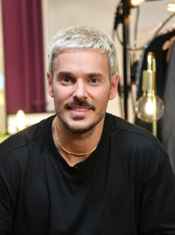 Exclusif - M. Pokora (Matt Pokora) - Backstage - Enregistrement de l'émission "La fête de la Chanson française" à Paris, diffusée le 29 novembre sur France 2. Le 7 novembre 2022 © Cyril Moreau-Veeren / Bestimage