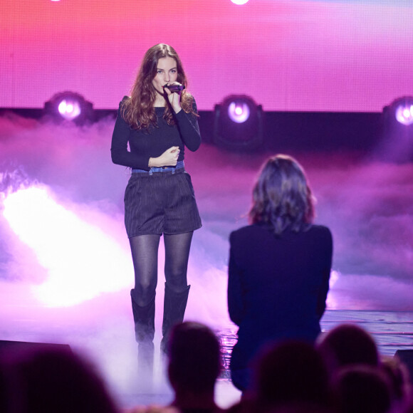 Exclusif - La chanteuse Zazie et la chanteuse Adé - Enregistrement de l'émission "La fête de la Chanson française" à Paris, diffusée le 29 novembre sur France 2. Le 7 novembre 2022 © Cyril Moreau-Veeren / Bestimage