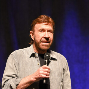 Chuck Norris et sa femme Gena O'Kelley au "Wizard World Comic Con" à Philadelphie, le 3 juin 2017. © Ricky Fitchett via Zuma Press/Bestimage