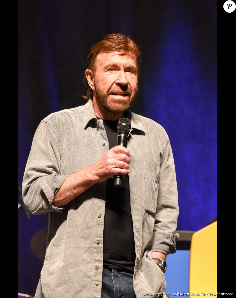 Chuck Norris et sa femme Gena O'Kelley au "Wizard World Comic Con" à Philadelphie, le 3 juin 2017. © Ricky Fitchett via Zuma Press/Bestimage