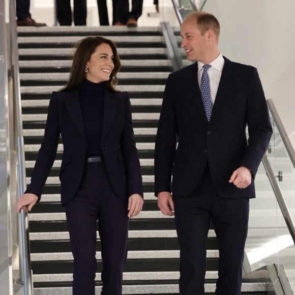 Catherine "Kate" Middleton, princesse de Galles, avec le prince de Galles William - arrivée à l'aéroport de Boston. Le 30 novembre 2022