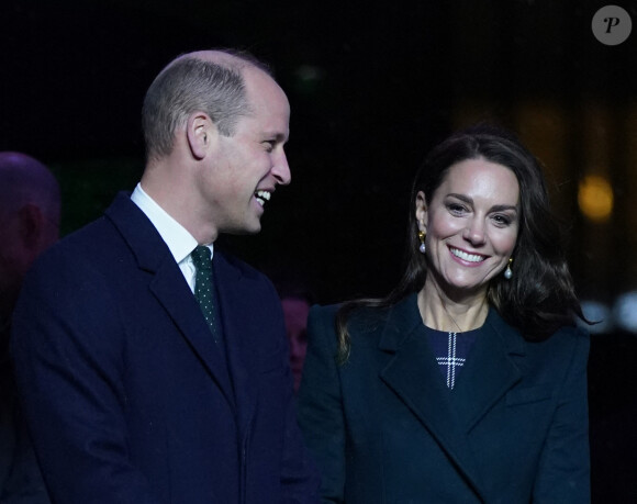 Le prince de Galles William et Catherine "Kate" Middleton, princesse de Galles, lors de l'illumination de l'Hôtel de Ville à l'occasion de la remise du prix "Earthshot Prize Awards" à Boston. Le 30 novembre 2022