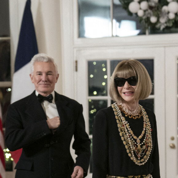 Anna Wintou et Bazmark Luhrmann - Dîner d'état en l'honneur de la venue d'Emmanuel et Brigitte Macron à la Maison Blanche, Washington, Etats-Unis, le 1er décembre 2022