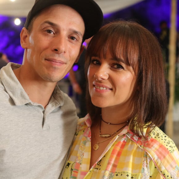 Exclusif - Grégoire Lyonnet et sa femme, la chanteuse Alizée - Jour 1 - Backstage - Enregistrement de l'émission "Embarquement immédiat" au théâtre de verdure du Casone à Ajaccio, diffusée sur France 3. © Olivier Sanchez / Bestimage 