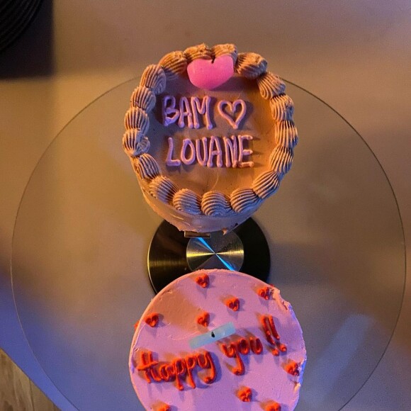 Louane son look improbable, clin d'oeil remarqué : elle fête son anniversaire, séparée de son boyfriend