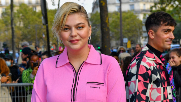 Louane, look improbable et clin d'oeil remarqué : elle fait la fête malgré la séparation d'avec Florian Rossi