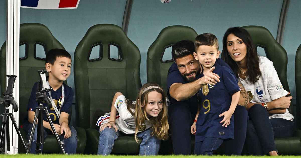 Olivier Giroud en famille avec sa femme Jennifer et leurs enfants - Les ...