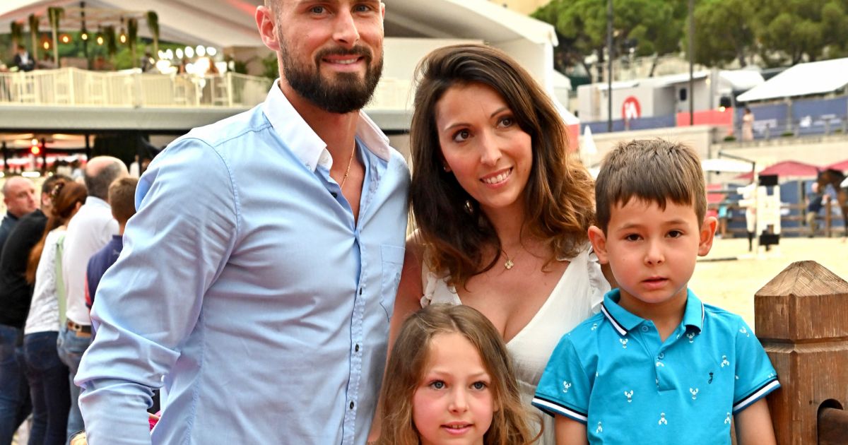 Olivier Giroud en famille avec sa femme Jennifer et leurs deux enfants
