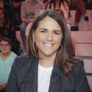 Exclusif - Valérie Benaim - Sur le plateau de l'émission TPMP (Touche Pas à Mon Poste) présentée en direct par C.Hanouna et diffusée sur C8 à Paris.  © Jack Tribeca / Bestimage 