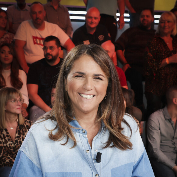 Exclusif - Valérie Benaim - Sur le plateau de l'émission TPMP (Touche Pas à Mon Poste) présentée en direct par C.Hanouna et diffusée sur C8 - Paris le 06/10/2022 - © Jack Tribeca / Bestimage 