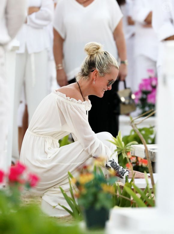 Laeticia Hallyday lors de l'enterrement de Johnny à Saint Barth le 11 décembre 2017