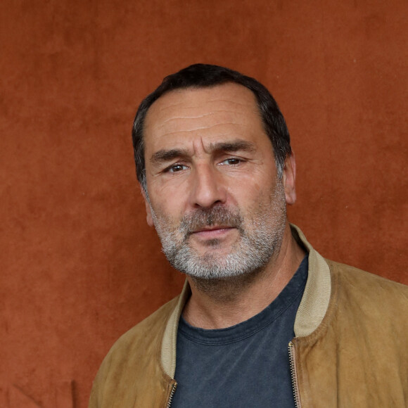 Gilles Lellouche au village lors des Internationaux de France de Tennis de Roland Garros 2022 à Paris, France, le 5 juin 2022. © Dominique Jacovides/Bestimage 