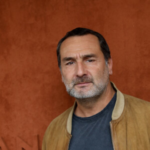 Gilles Lellouche au village lors des Internationaux de France de Tennis de Roland Garros 2022 à Paris, France, le 5 juin 2022. © Dominique Jacovides/Bestimage 
