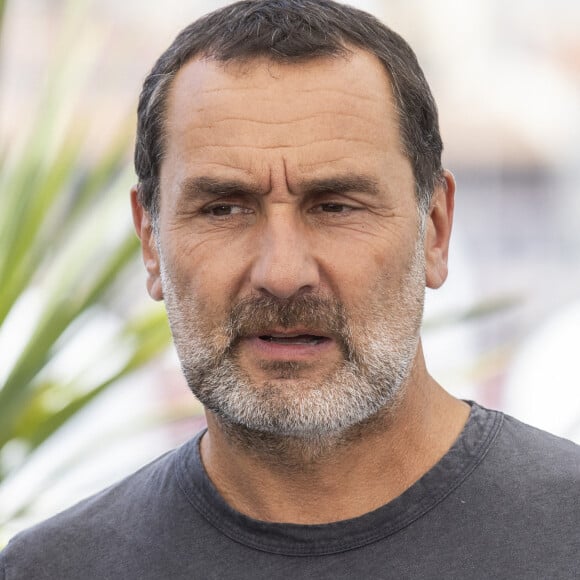 Gilles Lellouche - Photocall de "Fumer Fait Tousser (Smoking Causes Coughing)" lors du 75ème Festival International du Film de Cannes, le 21 mai 2022. © Cyril Moreau/Bestimage 