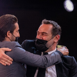 Pierre Niney (habillé en Dior Homme et montre Montblanc), Gilles Lellouche - 47ème édition de la cérémonie des César à l'Olympia à Paris le 25 février 2022. © Borde / Jacovides / Bestimage 