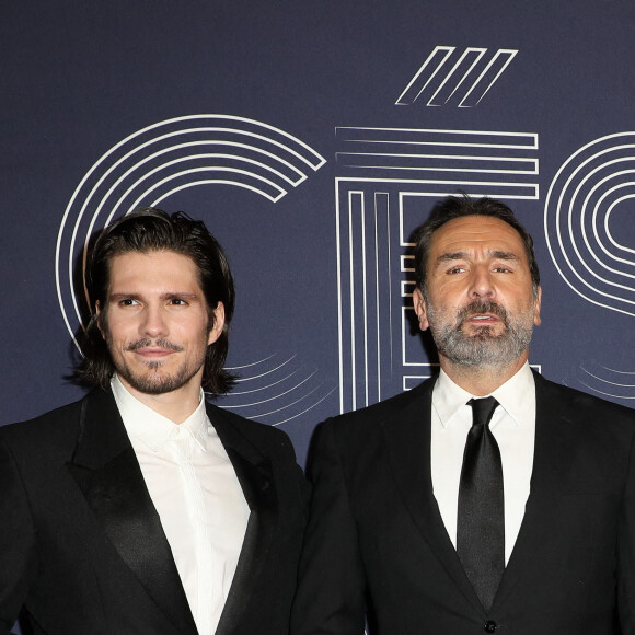 François Civil, Gilles Lellouche - Photocall de la 47ème édition de la cérémonie des César à l'Olympia à Paris, le 25 février 2022. © Borde-Jacovides/Bestimage 